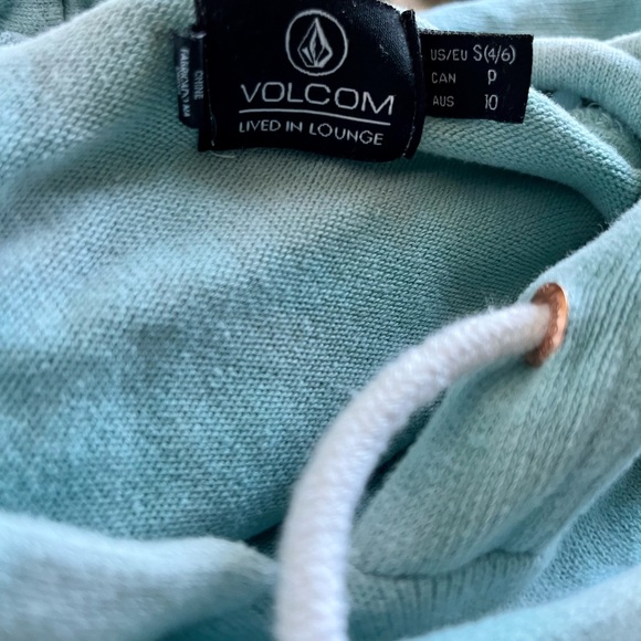 Volcom Womens Blue Fog Tie-Dye Lil Hoodie. Size Small. - Picture 6 of 7